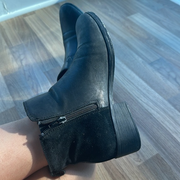 Aldo boots for sale! - Picture 2 of 3